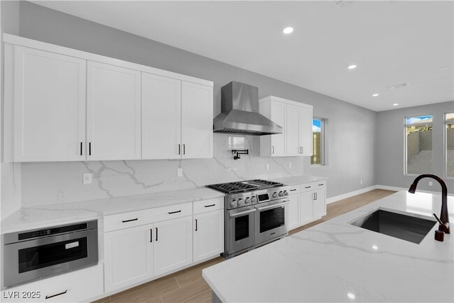 Building Photo - 10648 Stone Ledge Ave