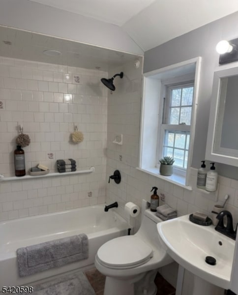 Building Photo - 239 E 4th Ave