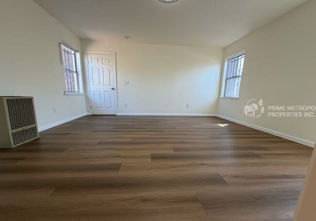 Building Photo - 1715 82nd Ave