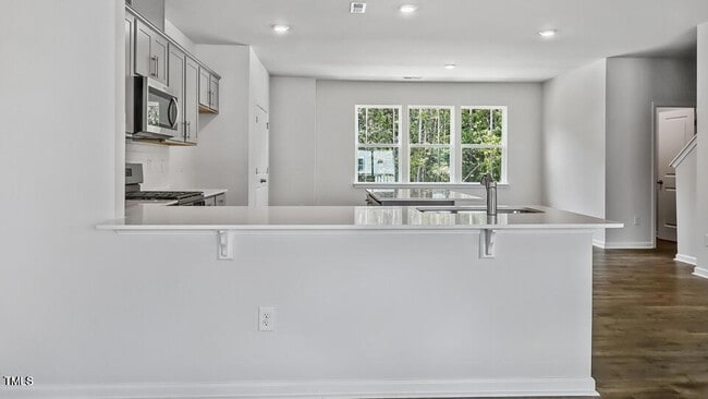 Building Photo - 2241 Horton Pk Dr