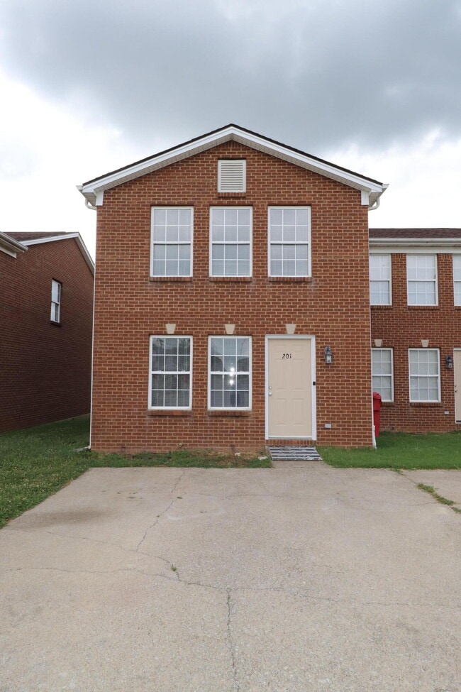 Primary Photo - 201 Coburn Dr