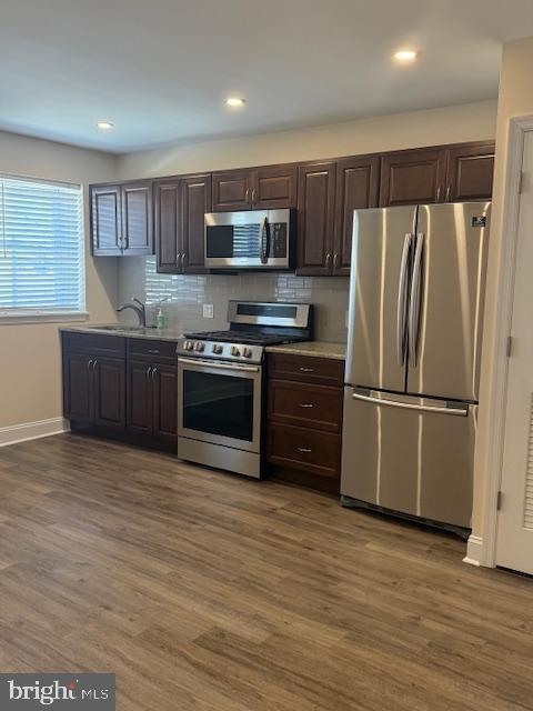 Building Photo - 3000 S 15th St