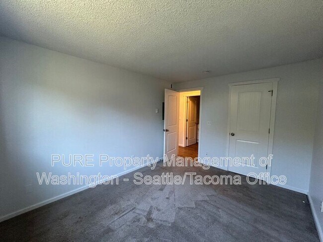 Building Photo - 6601 S 8th St