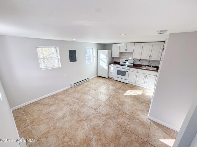 Building Photo - 4 Via Ripa Wy