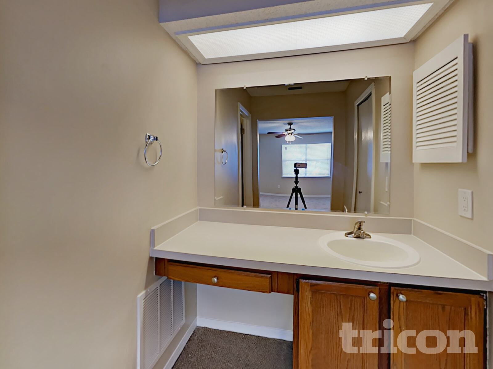 Building Photo - 6747 Long Meadow Cir S