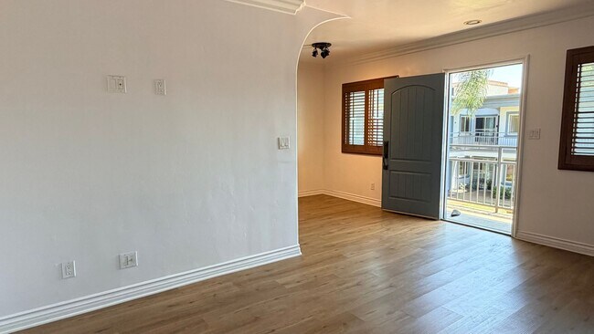 Building Photo - FOR RENT 1bedroom 1 bath apartment in Imperial Beach.