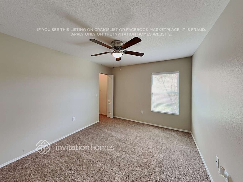 Building Photo - 240 Star Shell Dr