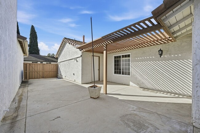 Building Photo - 41 Orchard