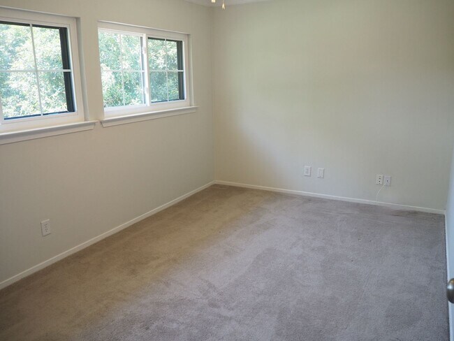 Building Photo - 3 Bed - 2.5 Bath in Flower Mound