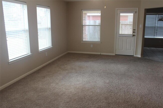 Building Photo - 8307 Cove Timbers Ln