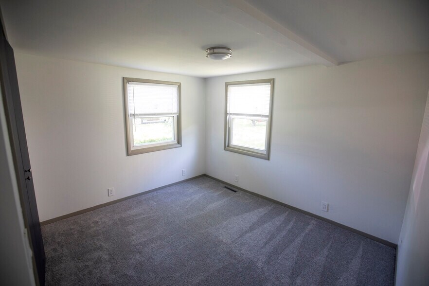bedroom2 - 9024 Garfield Dr