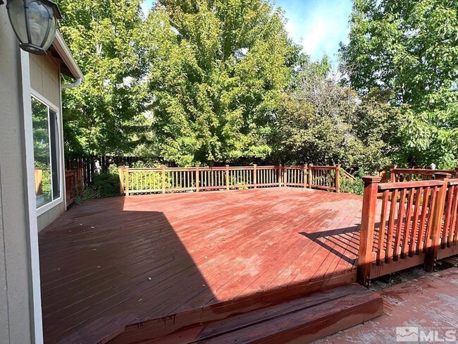 Building Photo - 3340 Sansol Ct