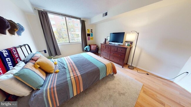 Building Photo - 3835 9th St N