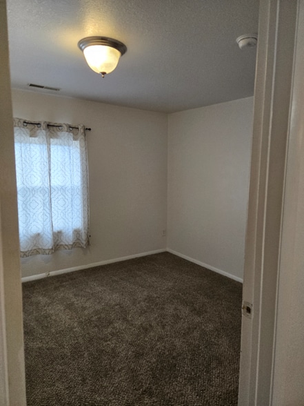 Building Photo - 109 N Kimball Ave