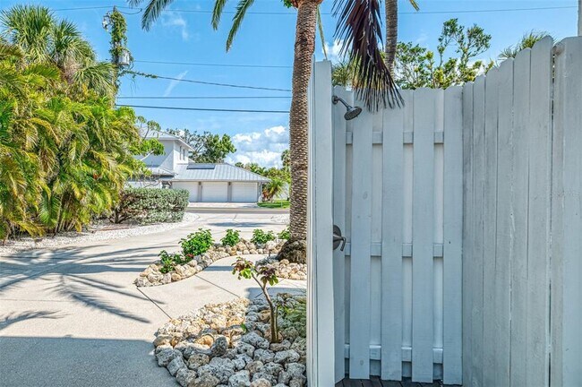 Building Photo - 412 Treasure Boat Way