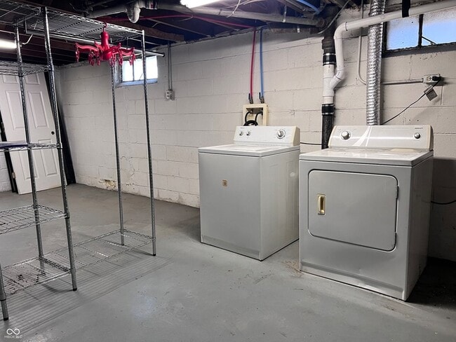 Building Photo - 1524 E 46th St