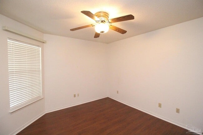 Building Photo - 8154 Treetop Ln