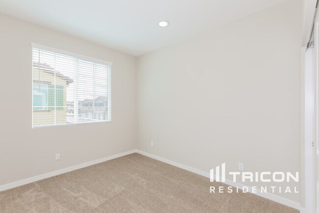 Building Photo - 24811 Padre Ct