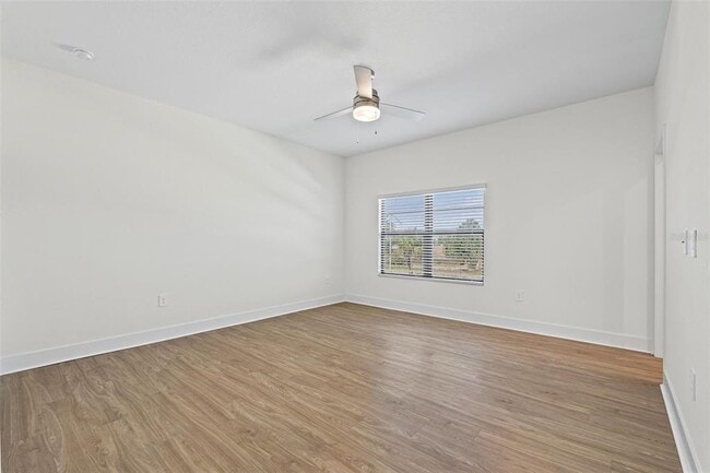 Building Photo - 8053 Gulfstream Ct