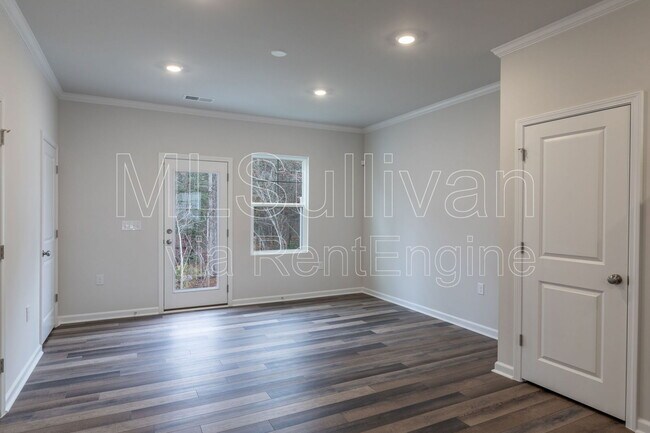 Building Photo - 5355 Arkose Dr