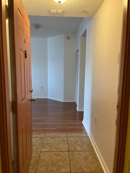 Building Photo - 3508 Windy Walk Way