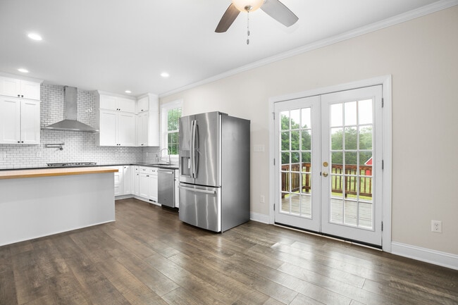 Building Photo - 6337 Louisianna Rd