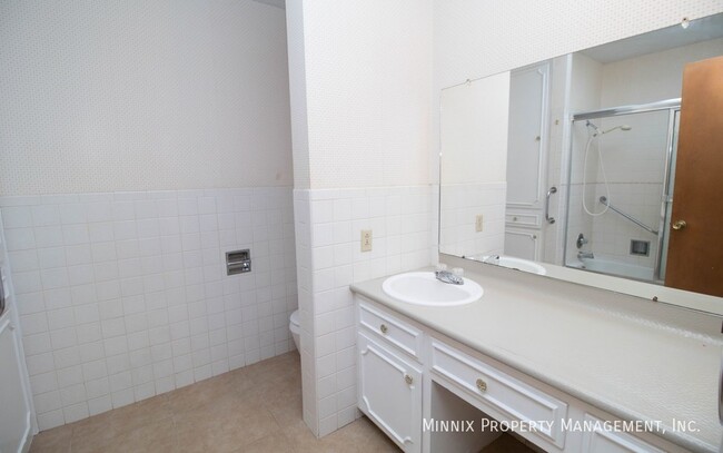 Building Photo - 4414 52nd St