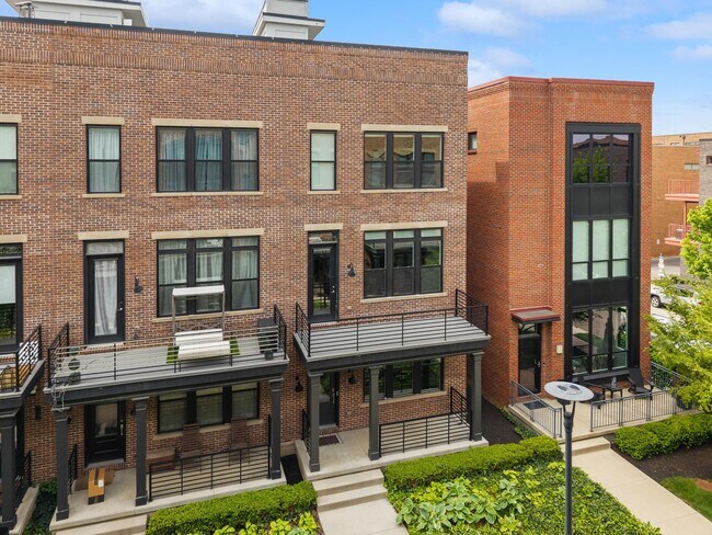 Building Photo - 293 Auden Ave