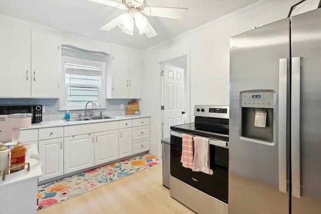 Building Photo - 503 Cornell Ave