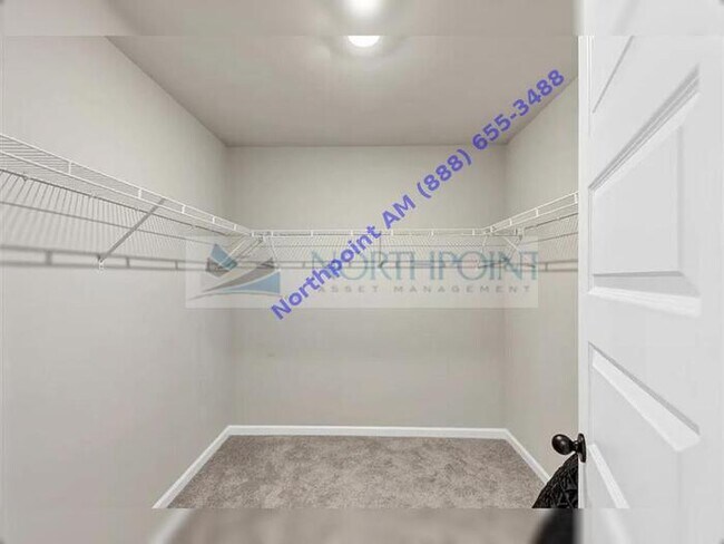 Building Photo - Beautiful Home for Lease in Locust Grove