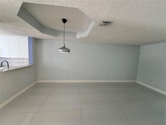 Building Photo - 14059 SW 120th Ct