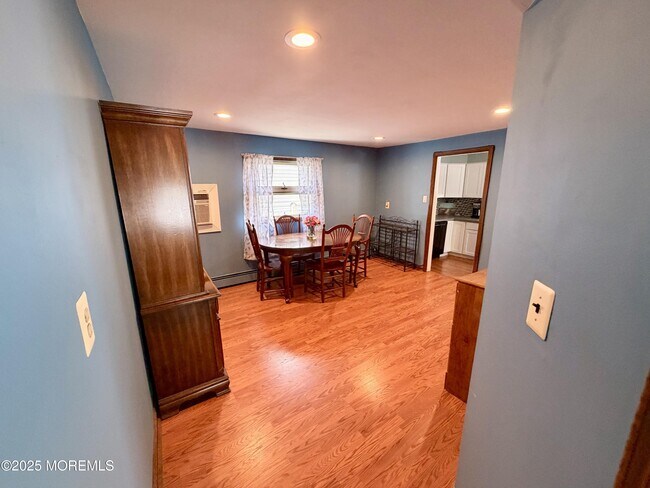 Building Photo - 411 Woodland Ave