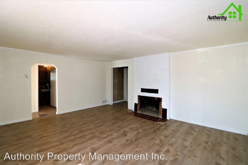 Building Photo - 1534 Fig Ave