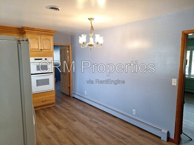 Building Photo - 3505 Melody Ln W