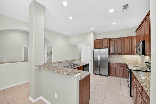 Building Photo - 2668 Costa Mesa Dr