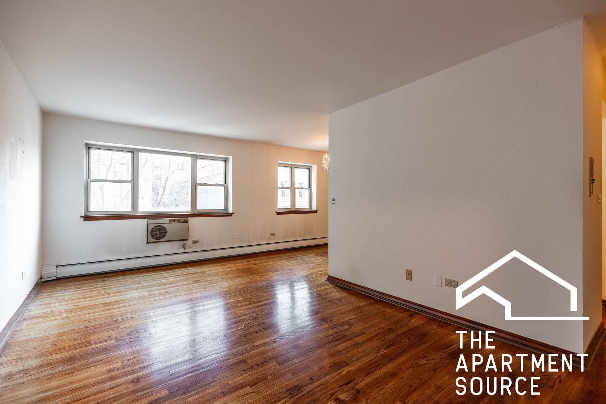 Building Photo - 420 W Aldine Ave