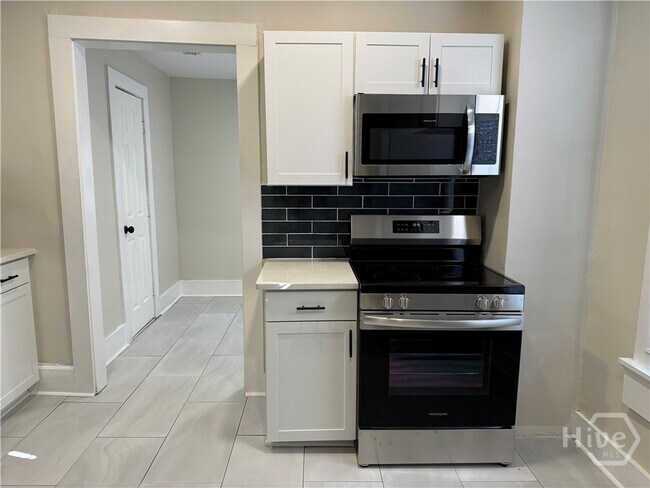 Building Photo - 1112 E Anderson St