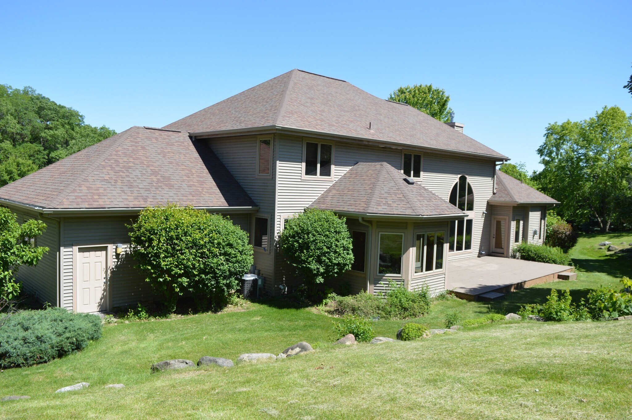 Building Photo - 3971 Swoboda Rd