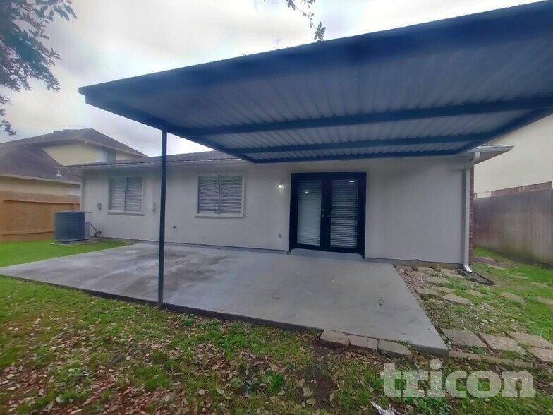 Building Photo - 18018 Heron Forest Ln