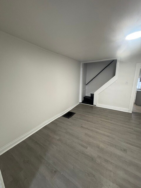 Building Photo - 409 Beech St