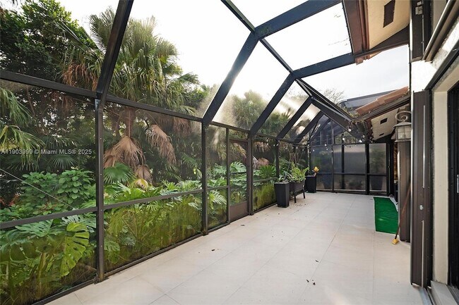 Building Photo - 9318 NW 50th Doral Cir S