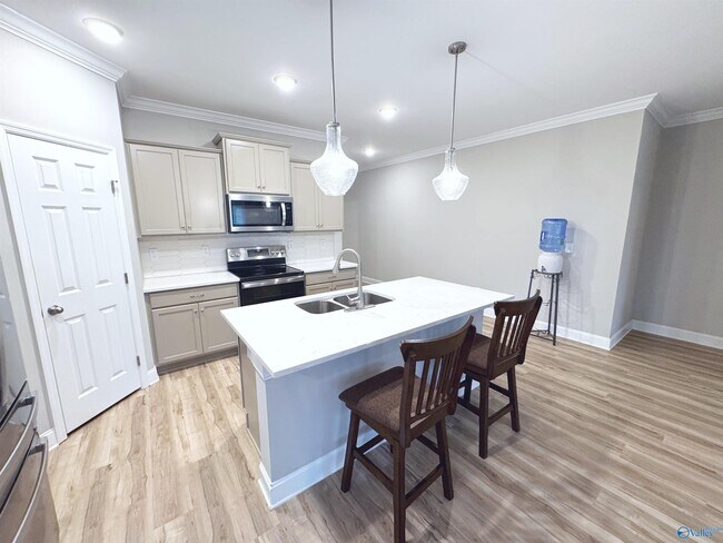 Building Photo - 29419 Canoe Cir NW