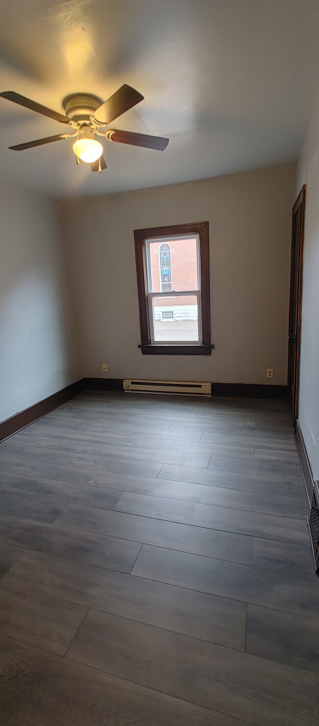 Building Photo - 515 N Howard St