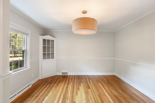 Building Photo - 216 Claybrook Rd