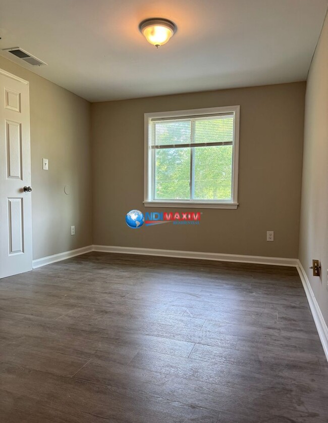 Building Photo - Newly RENOVATED ranch in Decatur near Buen...