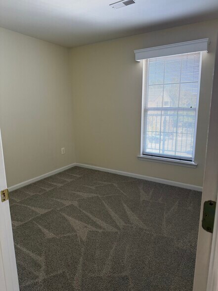 Guest room - 26 Bella Vita Ct