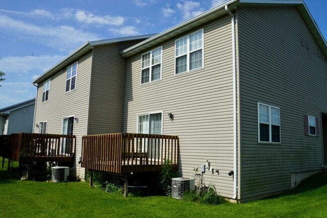 Building Photo - Spacious 2BR Townhomes with Garage & In-Unit Laundry – Stoughton