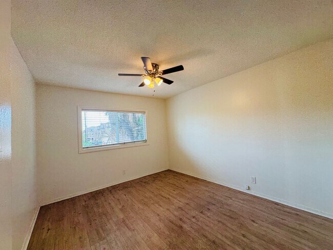 Building Photo - 1230 W 144th St