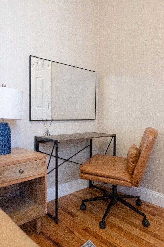 Building Photo - 234 W 112th St