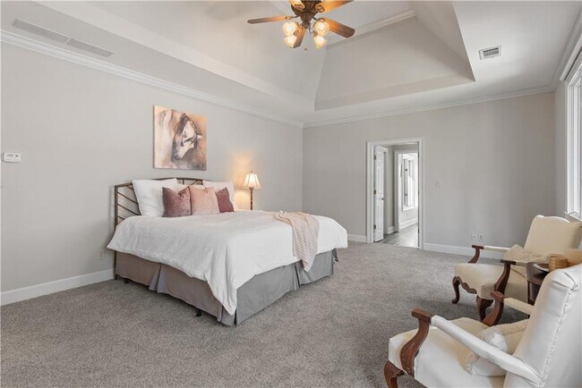 Building Photo - 15905 Westbrook Rd